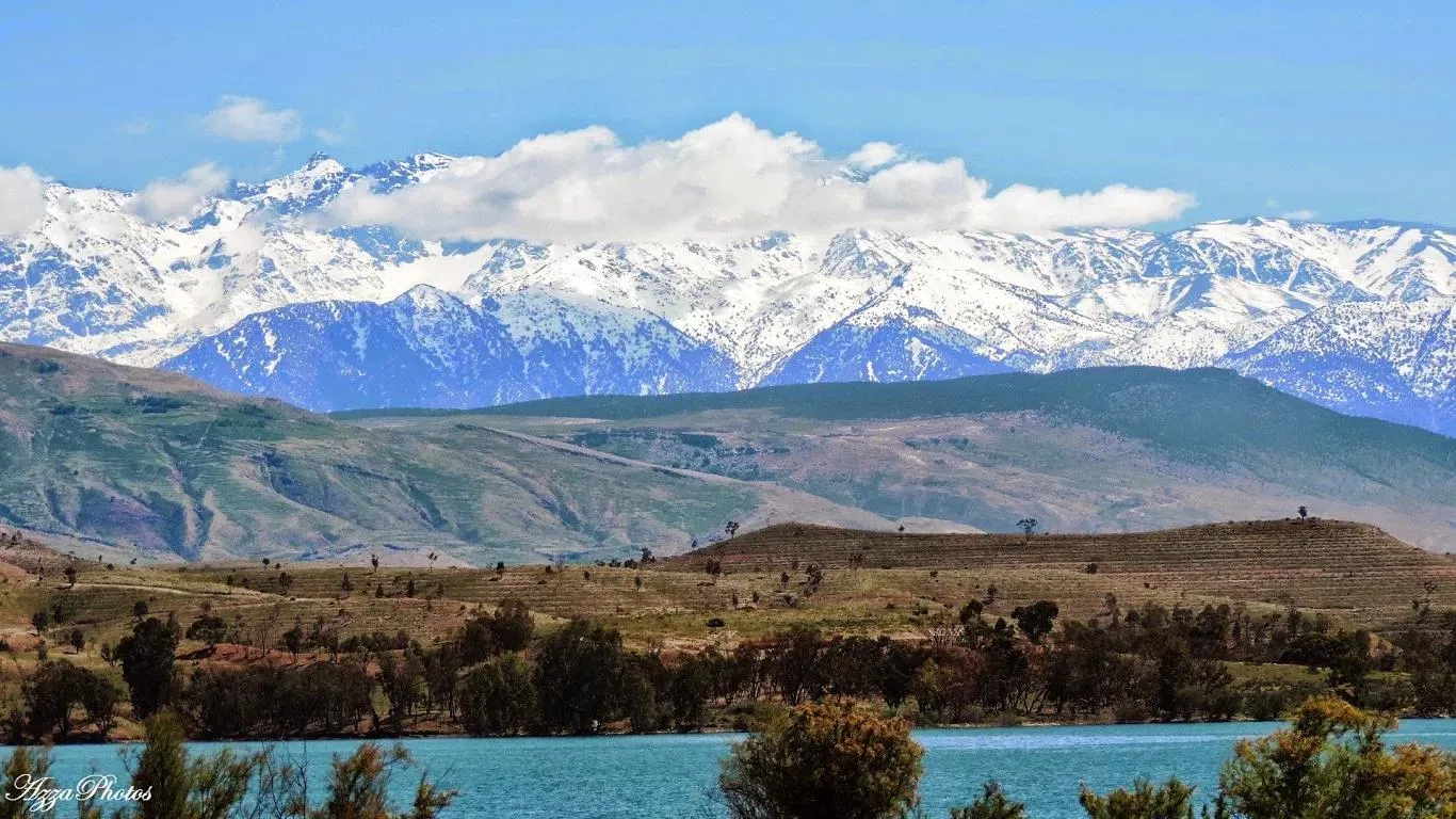 Lalla Takerkoust lake with the snowy High Atlas behind